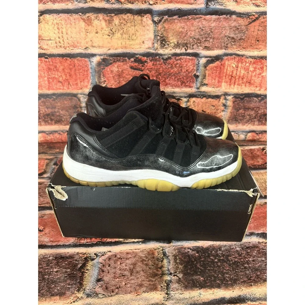 Nike Air Jordan 11 Retro Low GS Barons‎ Youth Size 6.5Y Basketball 528896-010